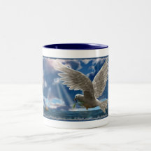 Paloma blanca de la paz taza de café