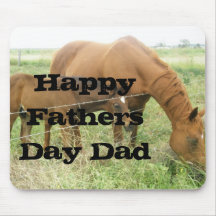 Papá feliz del día de padres del caballo alfombrillas de ratones