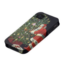 Papá Noel que enciende velas en el árbol de navida iPhone 4 Carcasa