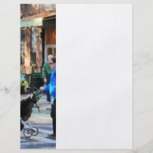 Papá que empuja el Greenwich Village del cochecito Tarjetones