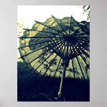 Parasol en un día soleado poster