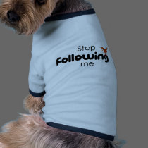 Pare el seguir de mí ropa para mascotas