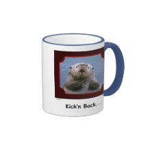 "Parte posterior de Kick'n!" Taza de la nutria de 