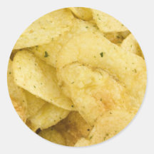 Patatas a la inglesa amarillas como fondo etiquetas  