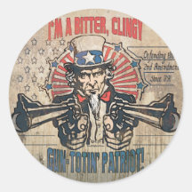 Patriota Toting del arma amargo, ceñido Etiqueta