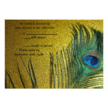 Pavo real amarillo de oro que casa las tarjetas de invitación personalizada