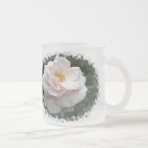 Paz subió taza de café
