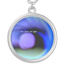 … Paz y luz misteriosas del amor Pendiente