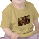Peluquero - el estilista camisetas