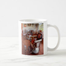 Peluquero - tenga por favor un asiento tazas de café