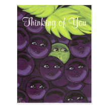 Pensamiento en usted postal de las uvas