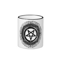 Pentagram adornado taza