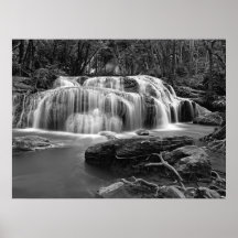 Pequeña cascada posters