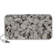 Pequeña cubierta de piedra blanca portátil altavoz