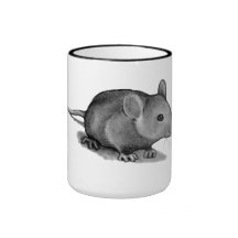 Pequeño ratón gris en lápiz: Arte del realismo Tazas De Café