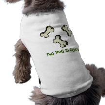 Perrito verde camisa de perro