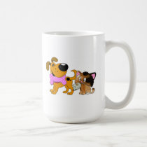 Perrito y gatito con la invitación preferida tazas