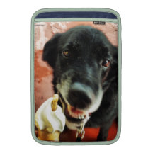 Perro que come el helado funda para macbook air