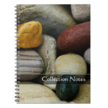 Piedras de la playa - congregadas, sílex y cuadern cuadernos