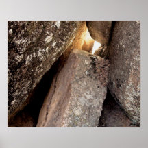 Piedras de Pascua #16:  Poster ausente ido