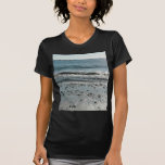 Piedras en orilla de la playa camiseta
