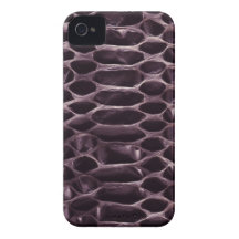 Piel de serpiente púrpura iPhone 4 protectores