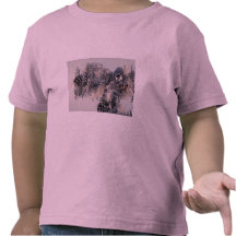 Pieza central atractiva para el decoratiion camiseta