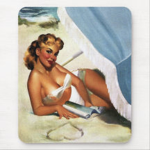 Pin encima del chica rubio hermoso de la playa tapete de raton