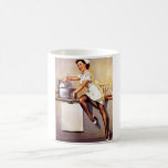 Pin retro de la enfermera de Gil Elvgren del vinta Taza De Café