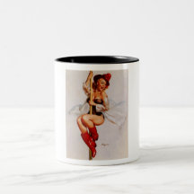 Pin retro del bombero de Gil Elvgren del vintage e Taza