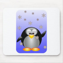 Pingüino del dibujo animado con los copos de nieve alfombrilla de ratones