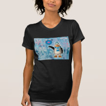 Pingüino lindo del invierno con las camisetas del 