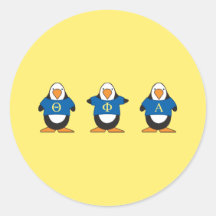 Pingüinos con el camisetas etiquetas  