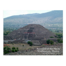Pirámide de la postal de la luna
