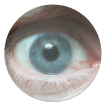 Placa del ojo que mira fijamente platos