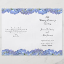 Plantilla floral doblada del programa del boda de  tarjetón