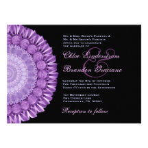 Plantilla púrpura del boda de la rueda de margarit invitacion personal 