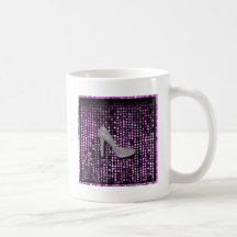 Plata de la púrpura del zapato del tacón alto de l tazas