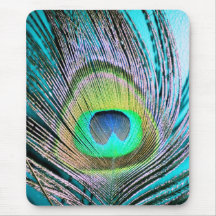 Plumas del pavo real en la turquesa tapete de ratón