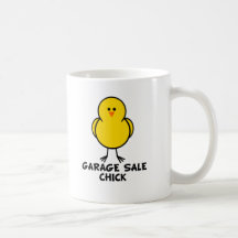 Polluelo de la venta de garaje taza de café