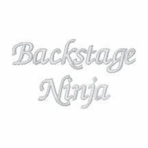 Polo bordado Ninja entre bastidores