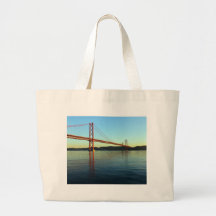 Ponte 25 de Abril, LIsboa, Portugal Bolsa