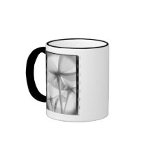 Por debajo las flores - B&W infrarrojo Taza