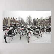 Porciones de bicicletas en invierno en Amsterdam N Posters