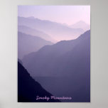 Poster ahumado de la neblina de la montaña