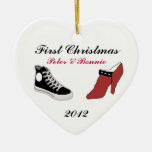 Primer ornamento del navidad del zapato del navida adorno