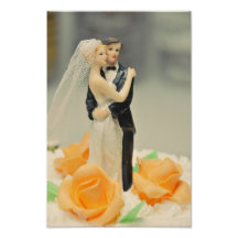 Primero del pastel de bodas de novia y del novio fotografias