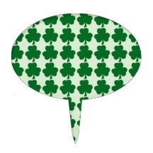 Primero irlandés de la torta de los tréboles