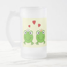 Princesa de la rana y príncipe de la rana, con los taza
