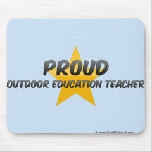 Profesor al aire libre orgulloso de la educación tapete de ratones